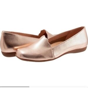 Trotters Sage Rose Gold flats *New Size 9